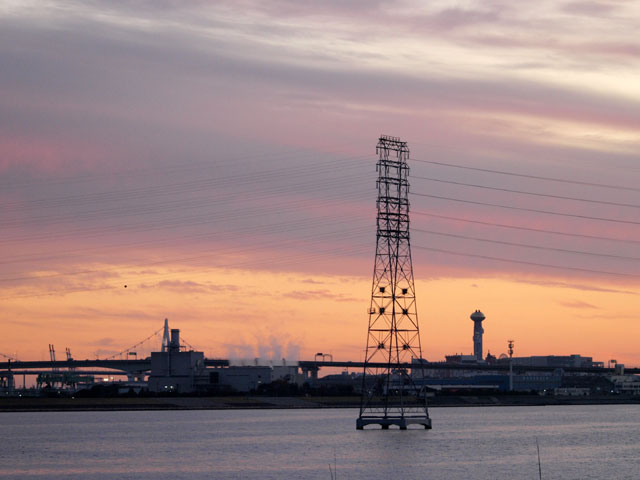 淀川夕景　鉄塔のある風景